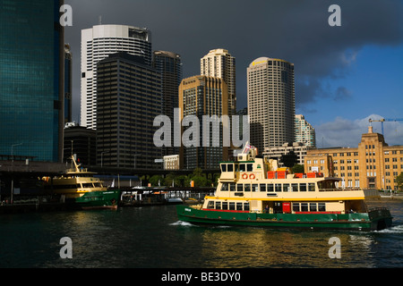 A Sydney ferry cruises into Circular Quay. Sydney, New South Wales, AUSTRALIA Stock Photo