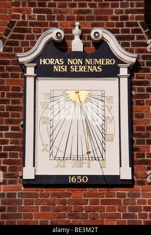 Sundial on the Moot Hall at Aldeburgh Stock Photo