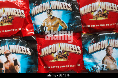 Wagon Wheels biscuits - individual packets of plain and jammie flavour Wagon Wheels biscuit, individually wrapped Stock Photo