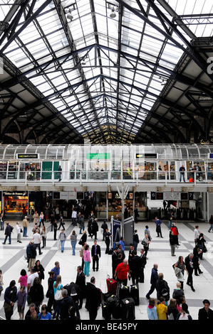 Liverpool Street Station concourse, London, England, United Kingdom, Europe Stock Photo