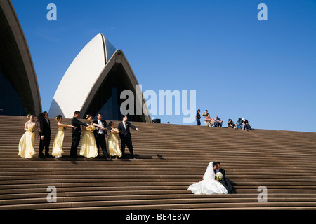 Wedding party on the steps of the Sydney Opera House. Sydney, New South Wales, AUSTRALIA Stock Photo