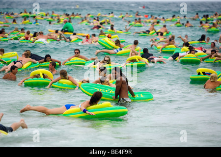 Havaianas Thong Challenge at Bondi Beach - part of Australia Day celebrations.  Sydney, New South Wales, AUSTRALIA Stock Photo