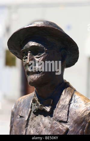 Bronze statue of the writer James Joyce on the Canale Grande in Trieste, Friuli, Italy, Europe
