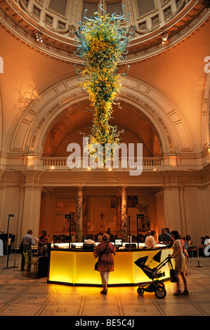 Lavish glass object beneath the dome in the entrance hall ...