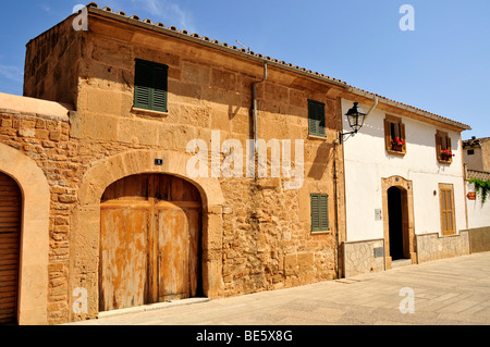 Historic houses in the historic centre of Alcudia, Majorca, Balearic Islands, Spain, Europe Stock Photo