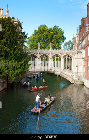 The Bridge of Sighs over the River Cam in Cambridge Stock Photo