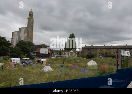 Eco camp near Kew Bridge West London UK Stock Photo