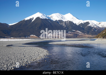 Waimakariri River and Mt Binser from Mt White Bridge, Arthur's Pass Road, Canterbury, South Island, New Zealand Stock Photo