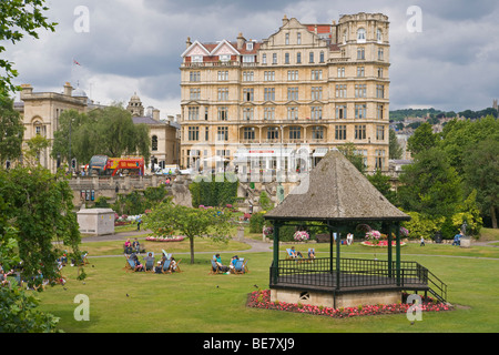 Parade Gardens, Bath, looking to Abbey Hotel,  Somerset,  Cotswolds, England, Stock Photo