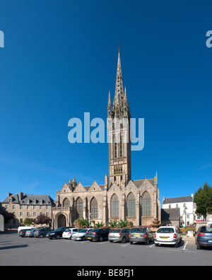 St. Pol de Leon, Notre Dame du Kreisker, with 77 m, the highest church tower of Brittany, Finistere, France, Europe Stock Photo