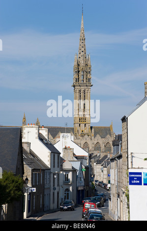 St. Pol de Leon, Notre Dame du Kreisker, with 77 m, the highest church tower of Brittany, Finistere, France, Europe Stock Photo