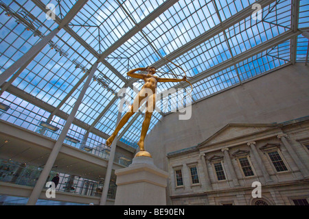 Charles Engelhard Court in the American Wing of the Metropolitan Museum of Art in New York Stock Photo