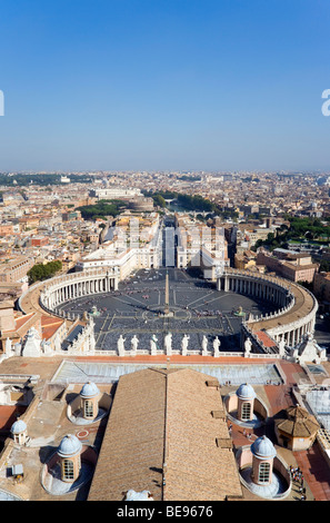 ITALY Lazio Rome Vatican City View of St Peter's Square over the city towards the River Tiber and Castel Sant Angelo Stock Photo