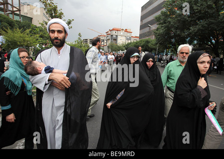 Iran, Teheran: Demonstration of supporters of Iranian President Mahmoud Ahmadinejad (2009/06/14) Stock Photo