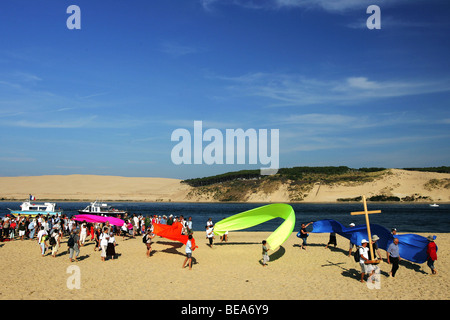 Arcachon Bay (33): 'Croisière de la Foi' pilgrimage at the Arguin Sandbank Stock Photo
