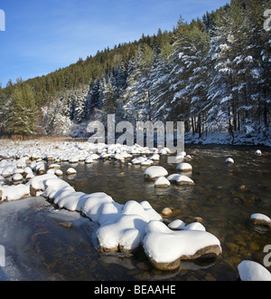 Iskar river with snowy stones, near Mala Tsarkva. Winter in Rila mountain. Stock Photo