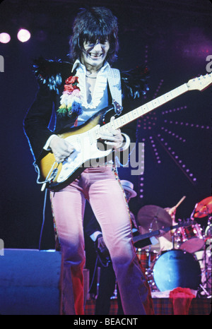 RONNIE WOOD in The Faces about 1974 Stock Photo