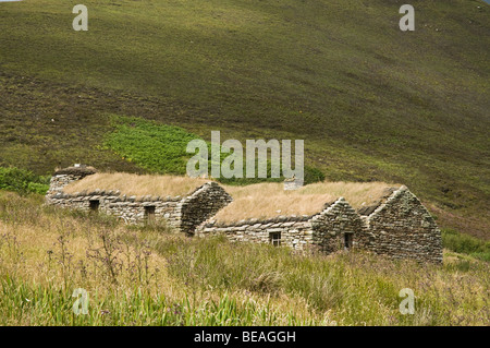 dh Rackwick HOY ORKNEY Rackwick The Crows Nest rural folk Museum traditional croft cottage Stock Photo