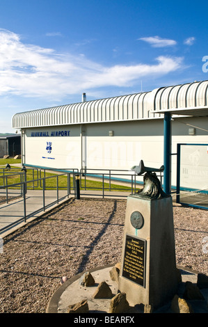 dh  KIRKWALL AIRPORT ORKNEY Aircraft monument statue at entrance to Kirkwall Airport terminal building Stock Photo