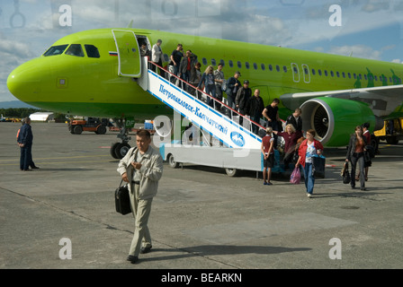 S7 passengers disembark at Yelizovo, Kamchatka, Russia Stock Photo
