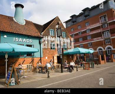Isaac Lord pub converted maltings, Wet Dock, Ipswich, Suffolk, England Stock Photo