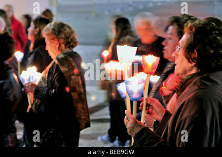 Portugal: Nocturnal candle light procession at the sanctuary of Fátima Stock Photo