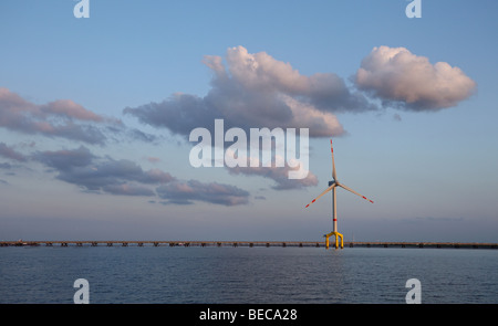 Lower Saxony Bridge and a prototype of an offshore wind power plant in Wilhelmshaven, Wadden Sea, Lower Saxony, Germany, Europe