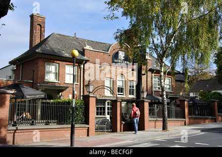 The Old Bull And Bush public house, North End Way, Hampstead, London ...