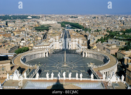 Colonnades, Saint Peter's Square, Piazza San Pietro, Vatican City, Rome, Latium, Italy, Europe Stock Photo