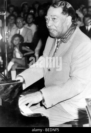 Duke Ellington playing piano at a concert Stock Photo