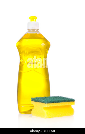 https://l450v.alamy.com/450v/beeea0/liquid-detergent-bottle-and-scouring-pad-for-dish-washing-isolated-beeea0.jpg