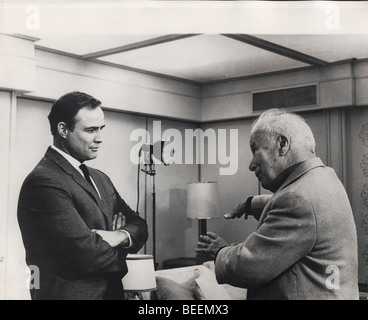 Jul 01, 1967; Los Angeles, CA, USA; Actor MARLON BRANDO (April 3, 1924-July 1, 2004) as 'Ogden Mears' speaks with the director Stock Photo