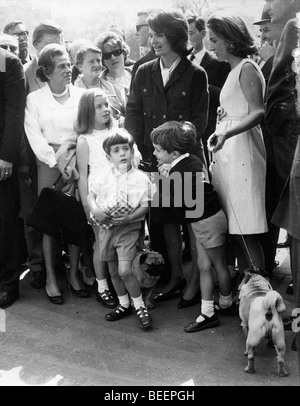 Jackie Kennedy in London with children Stock Photo - Alamy