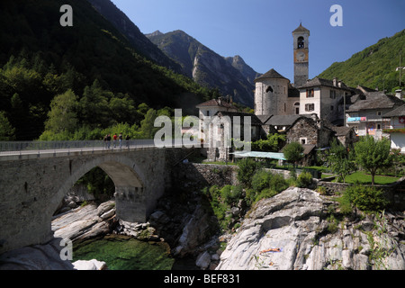 The picturesque village of Lavertezzo in the Verzasca valley, Ticino, Switzerland Stock Photo