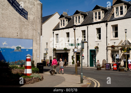 North Berwick town centre Stock Photo - Alamy