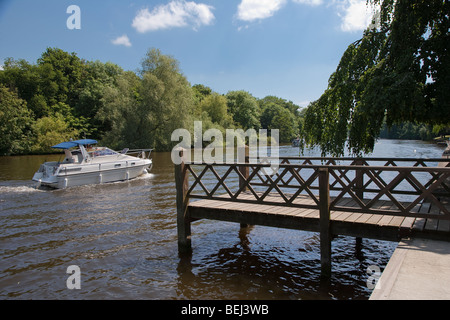 SMALL PLEASURE BOAT ON RIVER THAMES NR WINDSOR Stock Photo