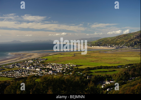 Fairbourne and Barmouth towns on Cardigan Bay and the Mawddach estuary, Snowdonia National Park, north wales UK Stock Photo