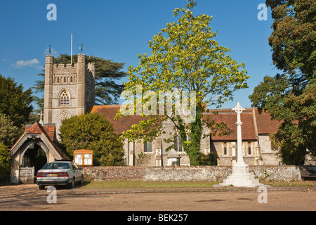 Church of St Mary the Virgin in Hambleden Village near Henley, Oxfordshire, Uk Stock Photo