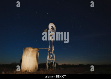 Wind mill at night, Sinton, Corpus Christi, Coastal Bend, Texas, USA Stock Photo