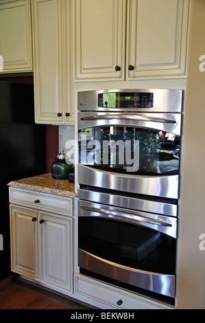 Modern kitchen with built in appliances Stock Photo - Alamy
