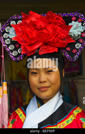 Portrait of Chinese woman wear traditional dress cheongsam and holding ...