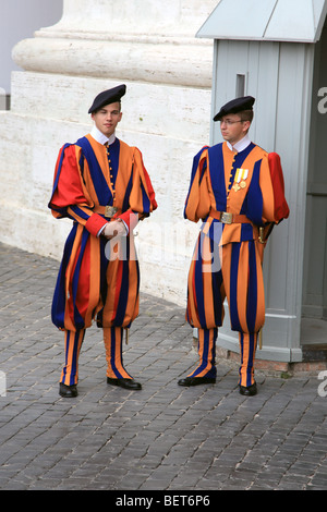 Two members of the Swiss Guards in St.Peter's Square in the Vatican Stock Photo