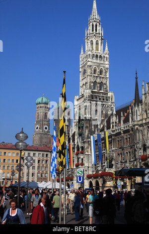 Germany, Bavaria, Munich, Marienplatz, New City Hall, people Stock Photo
