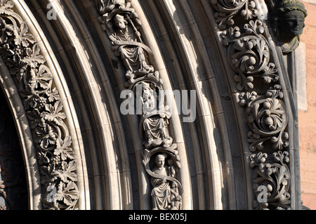 Carvings around doorway on West Front of Lichfield Cathedral, Staffordshire, England, UK Stock Photo