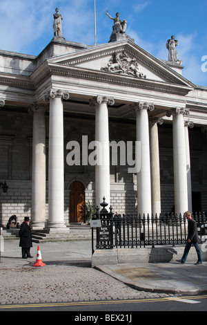 The Bank of Ireland on College Green Dublin, it once was the seat of the Irish Parliament until 1801, Georgian style of architecture Stock Photo