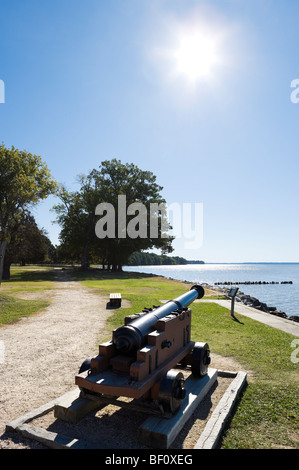 Cannon on the banks of the James River, Historic Jamestowne, Colonial National Historical Park, Virginia, USA Stock Photo