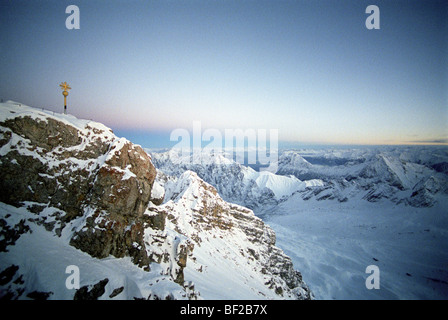 Cross on summit, Zugspitze, Garmisch-Partenkirchen, Bayern, Germany Stock Photo