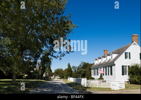 Main Street with 18th C Dudley Digges House on the corner, Historic Yorktown, Colonial National Historical Park, Virginia, USA Stock Photo