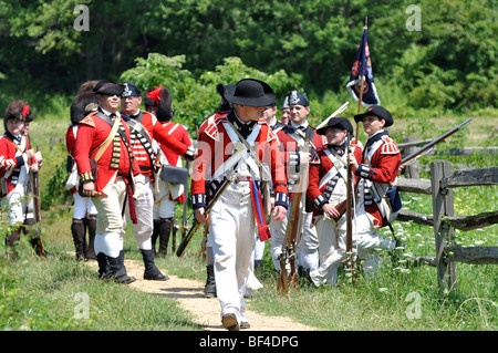 British Redcoats - costumed American Revolutionary War (1770's) era re ...