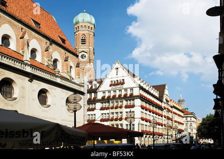 Department store Hirmer, Frauenkirche Church of Our Lady, Munich, Bavaria, Germany, Europe Stock Photo